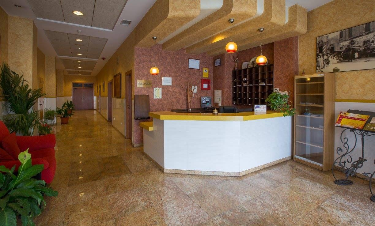 Hotel Los Chiles Villanueva Del Arzobispo Eksteriør bilde